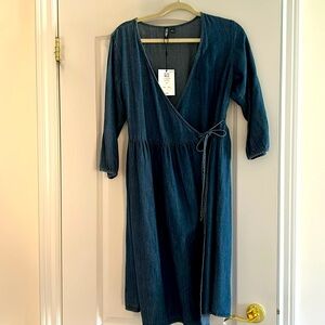PIECES wrap denim midi dress in XS NWT